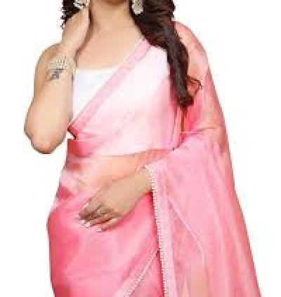 Grace in Silk: Elegant Pink Silk Saree for Women